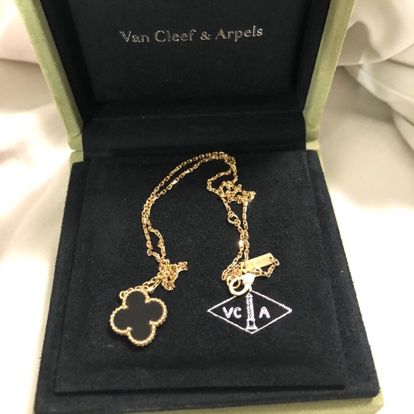 Van Cleef & Arpels Jewelry - Vintage vancleef &arpel onyx black, yellow gold.